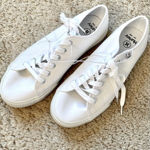 Hurley Sneakers - brand new! SZ 9